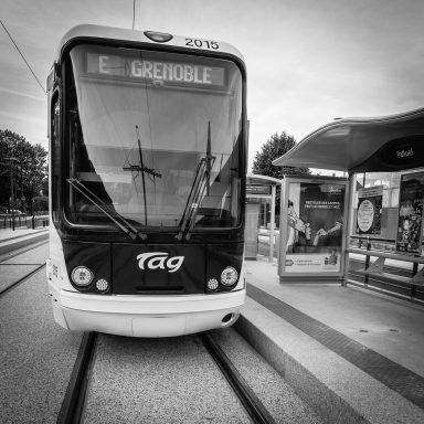 Tram de le ligne E
